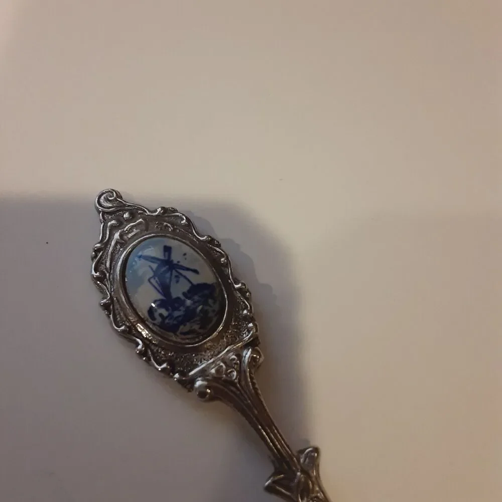 Vintage Holland Delft Souvenir Spoon Windmill insert